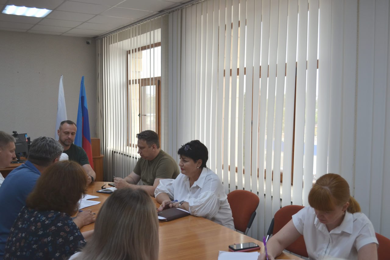 Под председательством первого заместителя Главы Администрации Старобельского муниципального округа Калиничева Андрея Сергеевича состоялось очередное заседание балансовой комиссии..