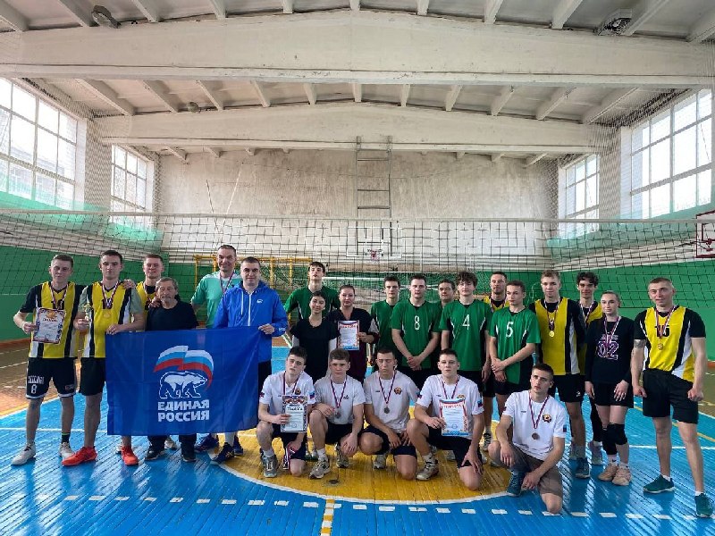 🏐  05.04.2025 на базе МБУ ДО «Старобельская ДЮСШ» состоялись соревнования в рамках Кубка закрытия по волейболу, посвященного 80-летию Победы в Великой Отечественной войне.  .